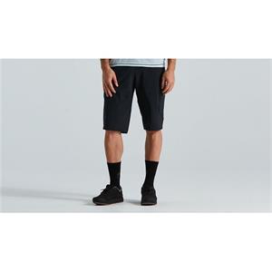 TRAIL CARGO SHORT MEN BLK                                                       